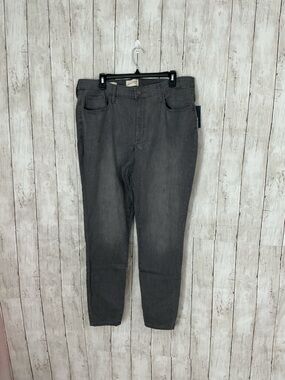 Universal Thread Men's Gray Slim Straight Jeans